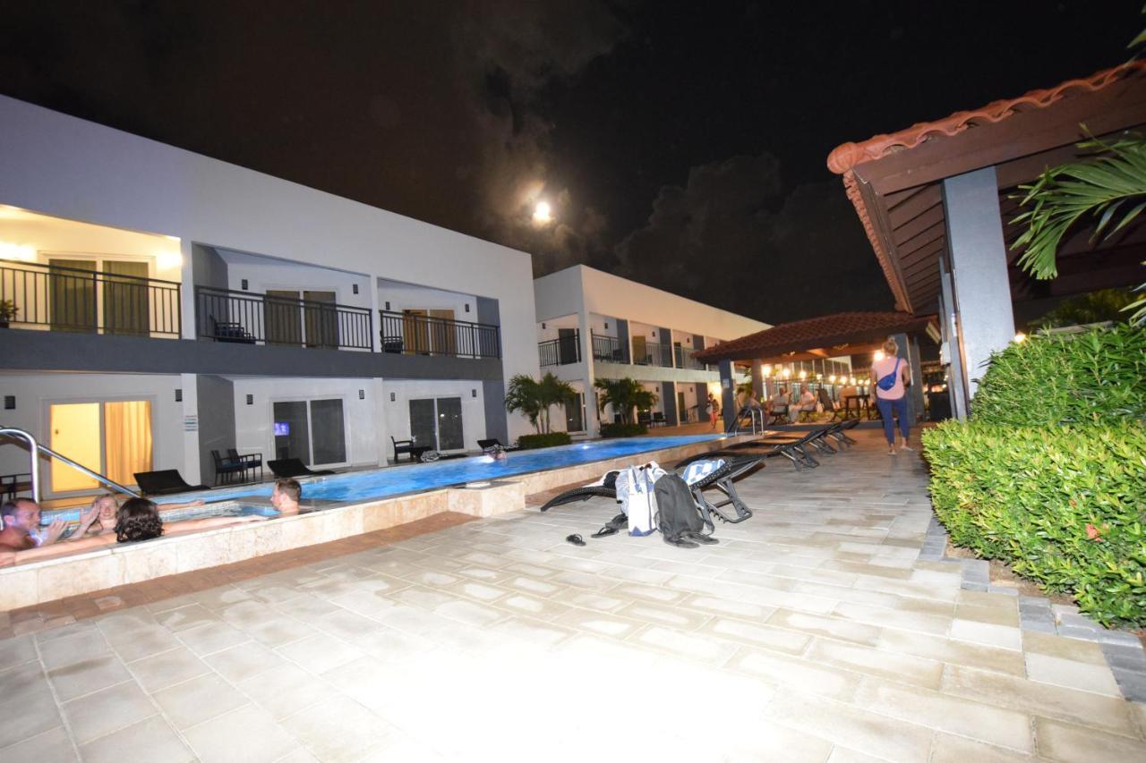 Arena Condos Aruba - Few Steps From Eagle Beach! Palm Beach Екстер'єр фото