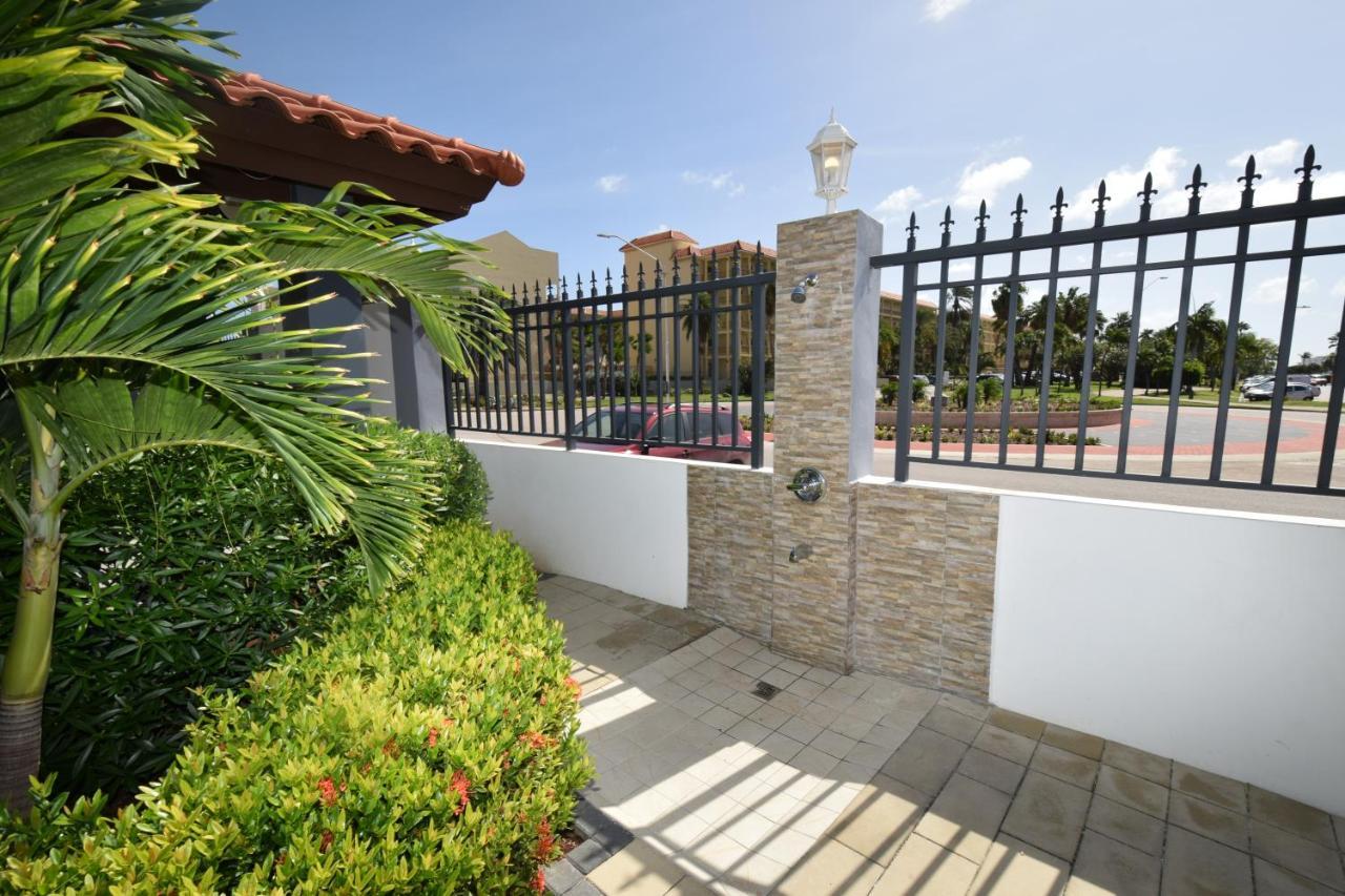 Arena Condos Aruba - Few Steps From Eagle Beach! Palm Beach Екстер'єр фото